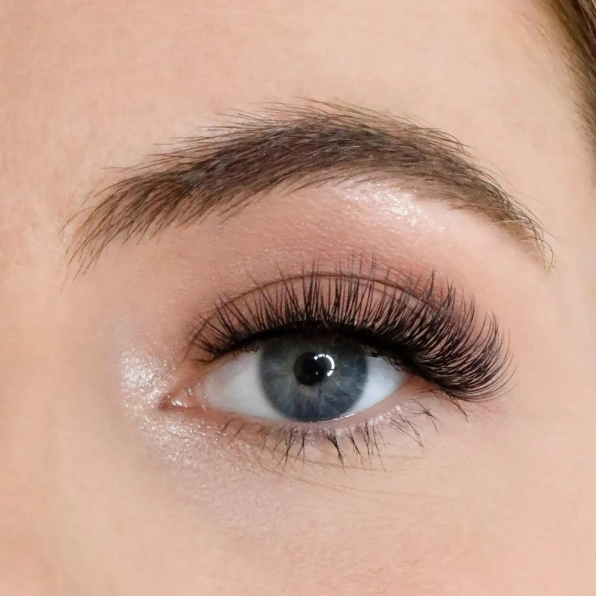 Lola's Lashes Queen Me Russian Strip Lashes - Image 2